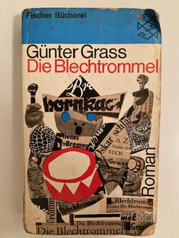 Book cover of well-worn paperback of Die Blechtrommel